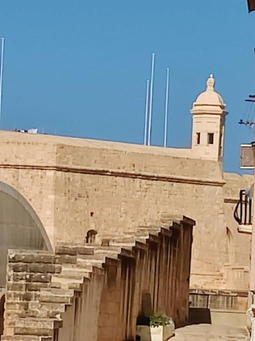 Crew 2 Savynomad Harbour Residences Wow Views Cospicua Esterno foto